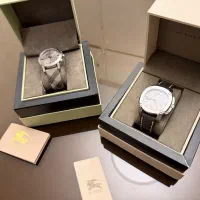 ۲ عدد ساعت اصل بربری burberry زنانه و مردانه