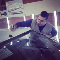 کارشناس رنگ و فنی خودرو با ۵ سال سابقه  ( سیار)