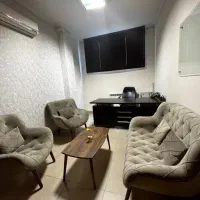 اجاره اتاق اشتراکی تجهیز شده در یک مرکز مشاوره|اجارهٔ دفتر کار، اتاق اداری، مطب|مشهد, سناباد|دیوار