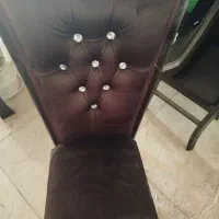 تعدادی صندلی مبلی مرغوب