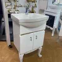 روشویی کابینتی و اینه باکسی ولوازم‌ آشپزخانه