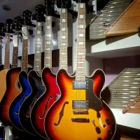 گیتار الکتریک %اکوستیک