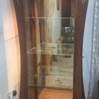 بوفه. ویترین چوبی لوکس با تزئینات برنجی ونور داخلی|بوفه، ویترین، کنسول|شیروان (خراسان), |دیوار