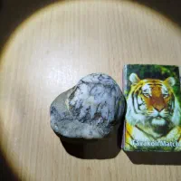 سنگ جن یا جنی|کلکسیون اشیاء عتیقه|پاسارگاد, |دیوار