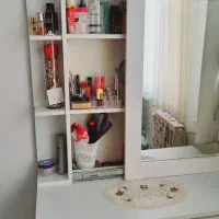 دراور و تخت دونفره|تخت و سرویس خواب|صومعه‌سرا, |دیوار