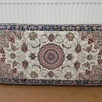 یک جفت پشتی سالم و تمیز در حد نو