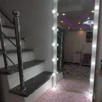 آینه لامپ دار ۱۶ تایی