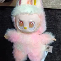 عروسک لبوبو