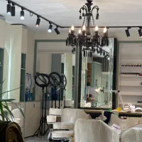 نیروی خدماتی خانوم