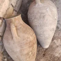 کوزه زیر خاکی .خیلی قدیمی|کلکسیون اشیاء عتیقه|کاشمر, |دیوار
