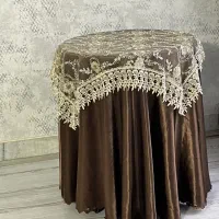 میز گرد سنتی