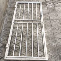 حفاظ آهنی درب