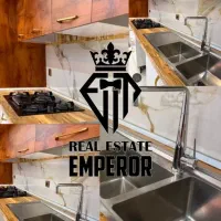 ۱۸۰ متر ویلایی/ با آسانسور/دارای لاندری