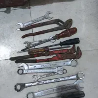 تعدادی آچار و بکس|ابزارآلات|بندرعباس, |دیوار