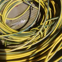 کابل لاستیکی واتر پروف و سیم گراند