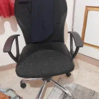 صندلی‌  میز‌ کامپیوتر