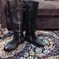 چکمه و کتانی آدیداس|کیف، کفش، کمربند|ایلام, |دیوار