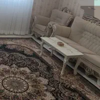 مبل نیمه سلطنتی