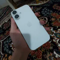 ایفون 16 سفید