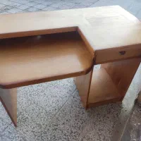 میز مطالعه و کامپیوتر در حد نو