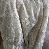 ۲ عدد پرده یاسی ۱عدد سبز روشن ۱ عدد سفید