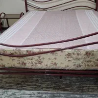 تخت دو نفره ۱۶۰*۲۰۰