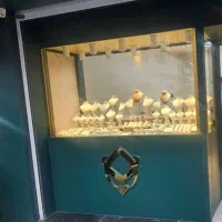 شیشه ضد گلوله و درب های اتومات و دستی