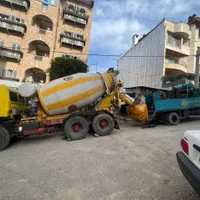 کارگر پمپ بتن
