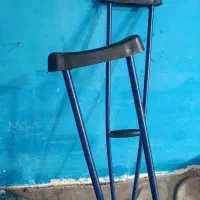 عصا زیر بغل نونو