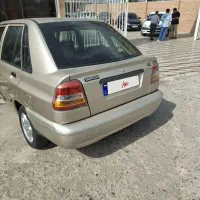 ۱۴۱ بی رنگ