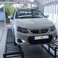 کویک آر پارس خودرویی سفید مشکی