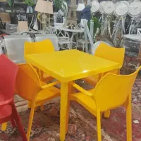 پخش میز و صندلی پلیمری کافه ای مارک ناصر