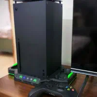 2023-4 Xbox Series X + استند شارژ و کولینگ|کنسول، بازی ویدئویی و آنلاین|بهشهر, |دیوار