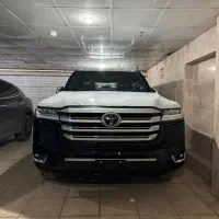 لندکروز 2025 / VX / مشکی تو مشکی