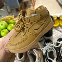 کفش بچگانه سایز ۲۸ و ۲۷