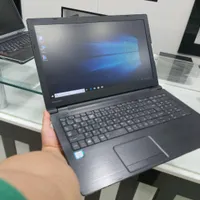 لپتاپ toshiba R50 نسل ۶ رم8 هارد 500 گارانتی دار