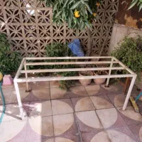 چهارپایه فلزی