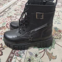 سه جفت پوتین|کیف، کفش، کمربند|اسلام آباد, |دیوار