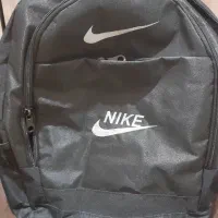 کوله پشتی مدرسه