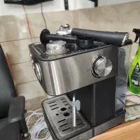 فروش دستگاه اسپرسو ساز در حد نو