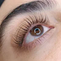 تخفیف یلدایی کاشت مژه ولیفت مژه وابرو