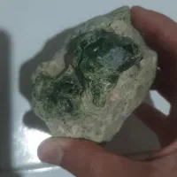 سنگ گارنت سبز