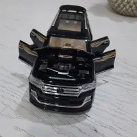 ماشین فلزی تویوتا لندکروز|اسباببازی|سرپل ذهاب, |دیوار