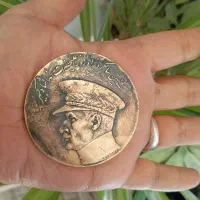 مدال یابودصدمین سالکردزادروزاعلحظرت رضا شاه کبیر