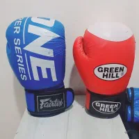 دو عدد دستکش