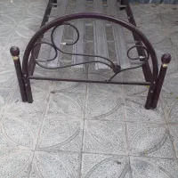 تخت در حدنو