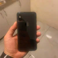 یک دستگاه ایفون ایکس لا کاغذی