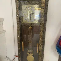 ساعت ایستاده طلایی