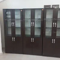 میز و صندلی و‌کمد