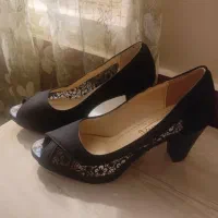 کفش مجلسی سایزه ۳۸قیمت ۶۰۰ کتونی ۶۰۰